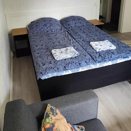 Appartement Idyllinen Yksioe Jaervinaekoealalla